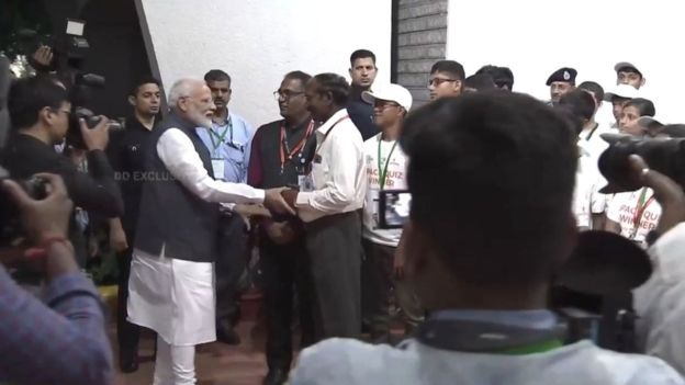 Did Modi see the camera and hug the head of the ISRO? 4 Did Modi see the camera and hug the head of the ISRO 4